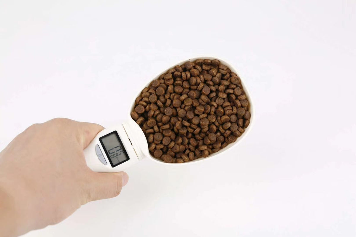 Bigger measuring spoon scale